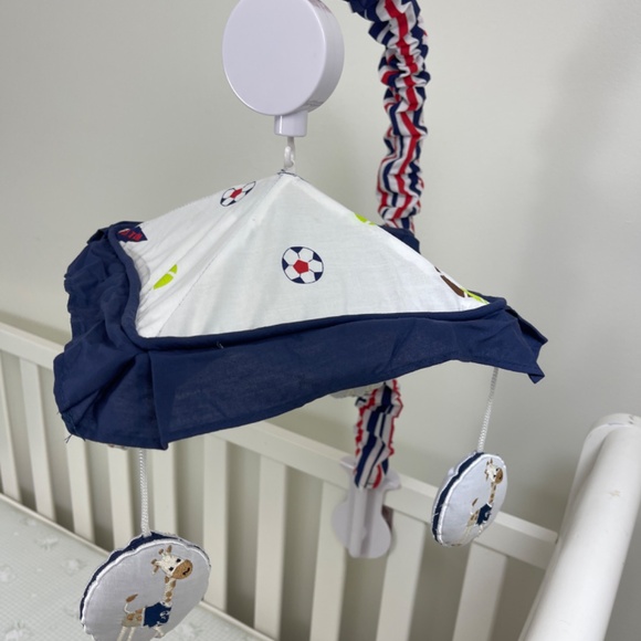 Baby Crib Giraffe Mobile, Nursery Mobile for Crib with Music Wind Up Spinner - Picture 8 of 11